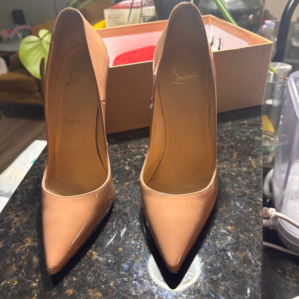Christian Louboutin So Kate 120 Nude Patent (Size 38)